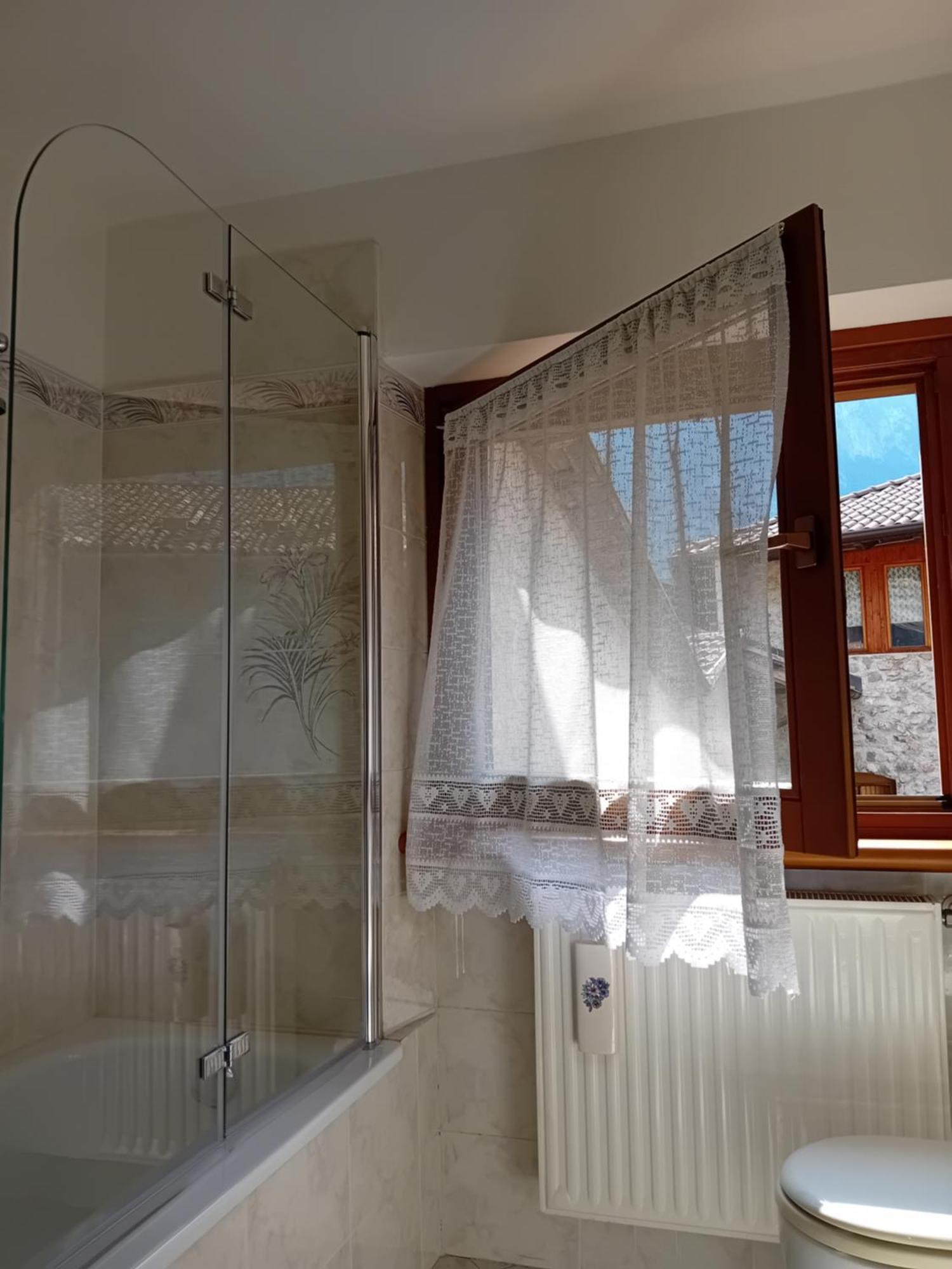 Alloggio La Falesia San Lorenzo Dorsino Extérieur photo